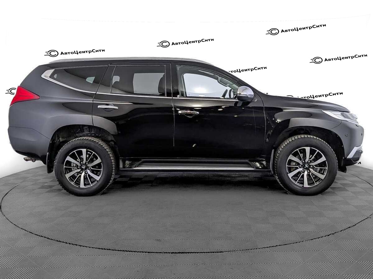 Mitsubishi Pajero Sport с пробегом — 2020 год. Фото: #3