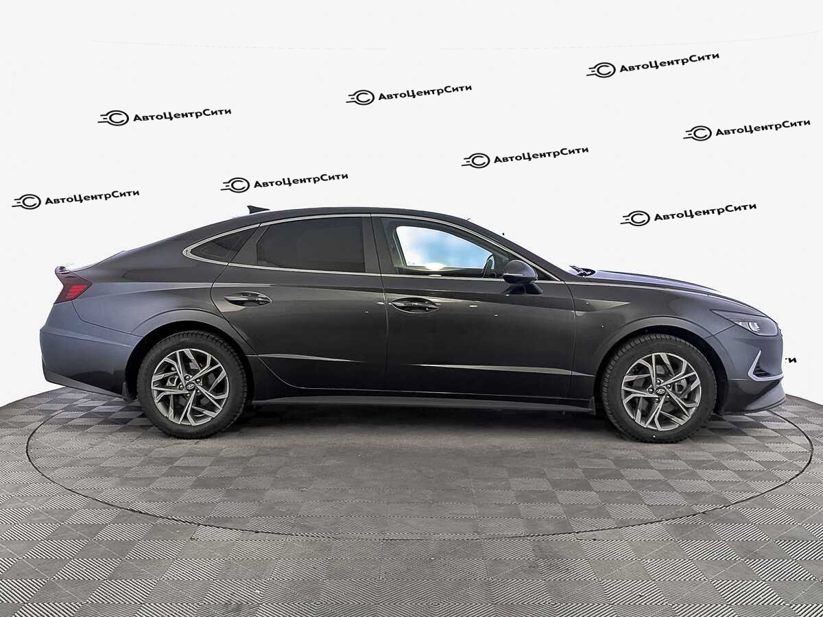 Hyundai Sonata с пробегом — 2022 год. Фото: #3