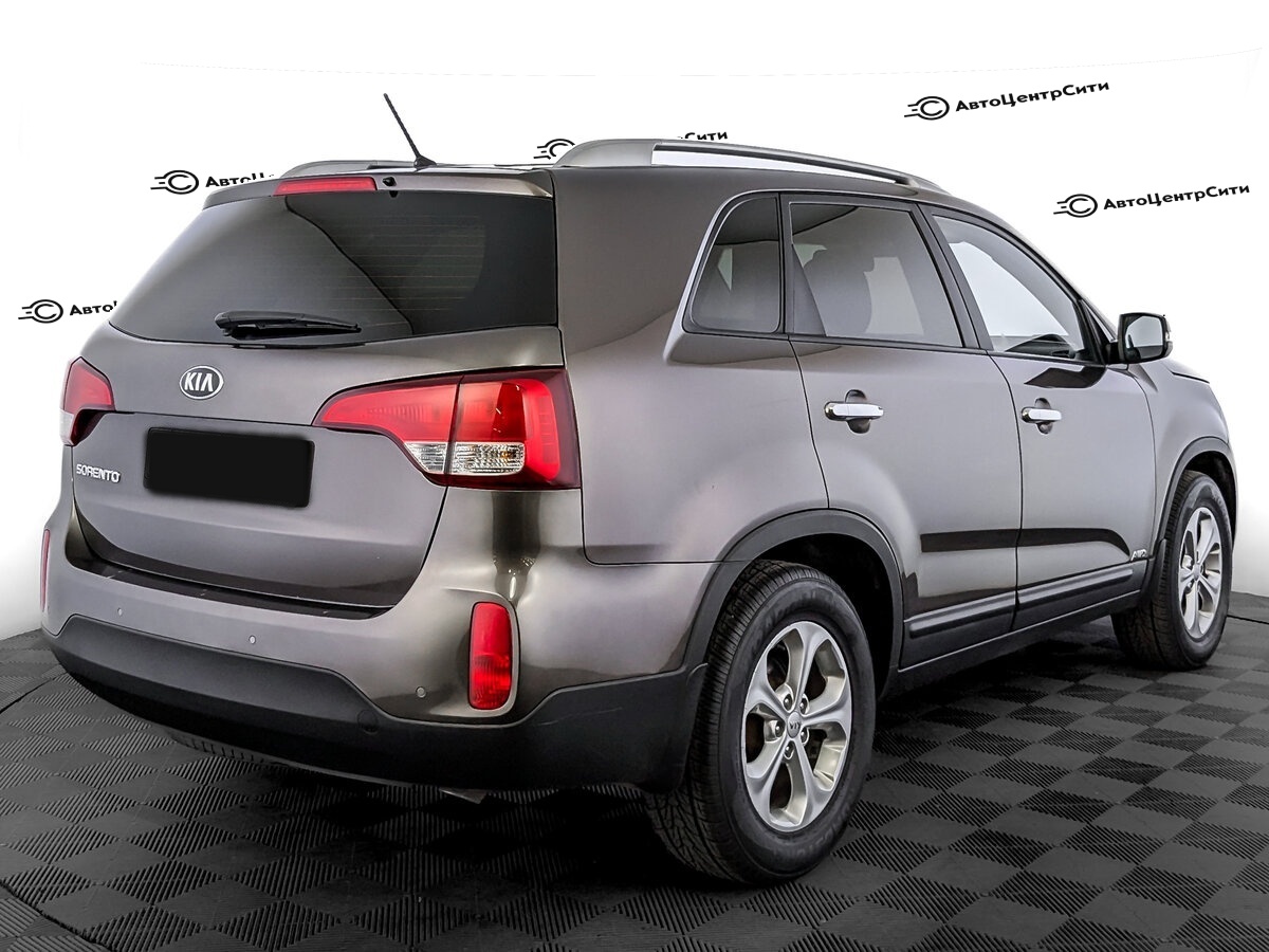 Kia Sorento с пробегом — 2016 год. Фото: #4