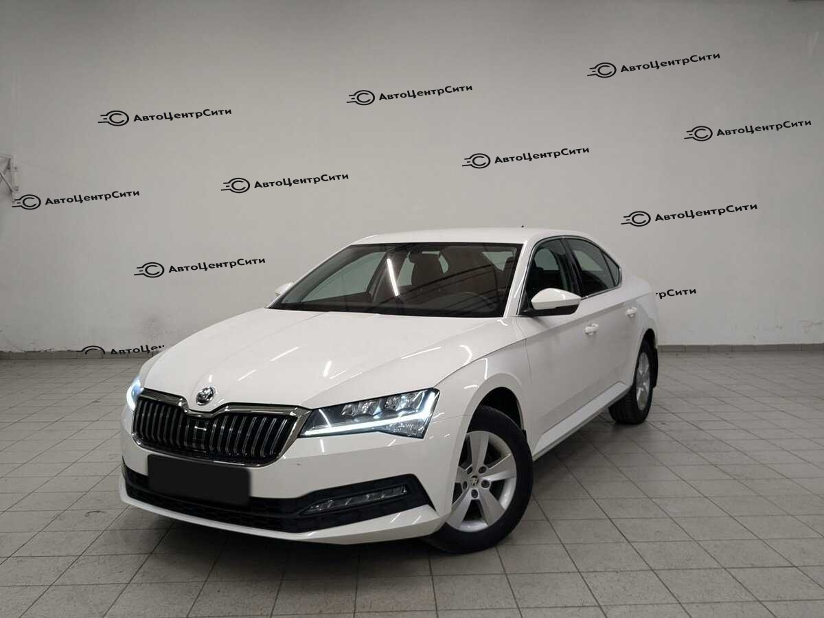 Skoda Superb с пробегом — 2020 год. Фото: #1