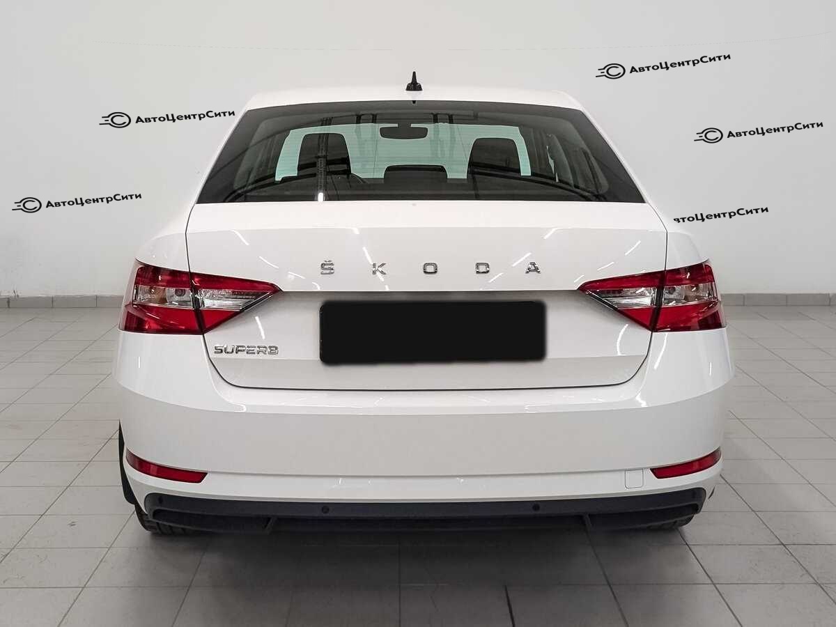 Skoda Superb с пробегом — 2020 год. Фото: #6