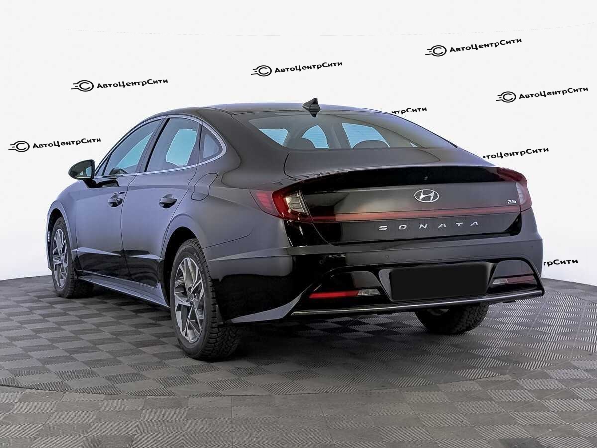 Hyundai Sonata с пробегом — 2021 год. Фото: #6