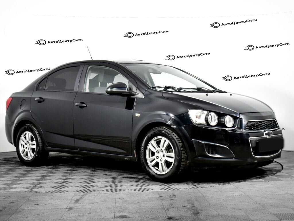 Chevrolet Aveo с пробегом — 2013 год. Фото: #2