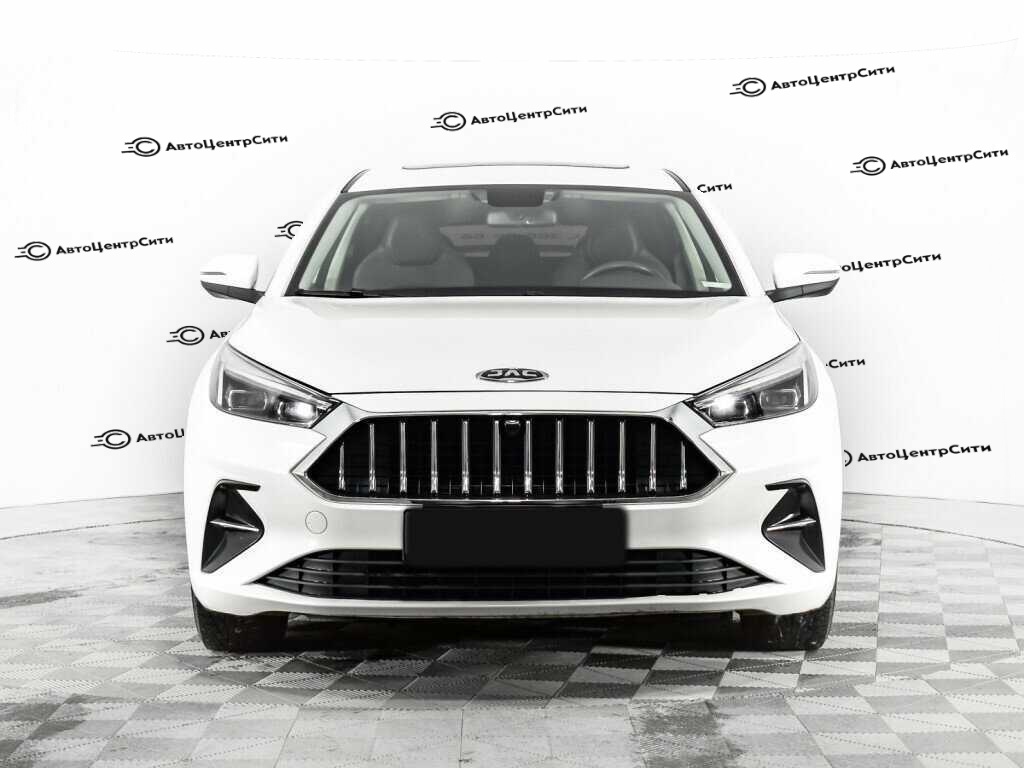 JAC J7 с пробегом — 2022 год. Фото: #1