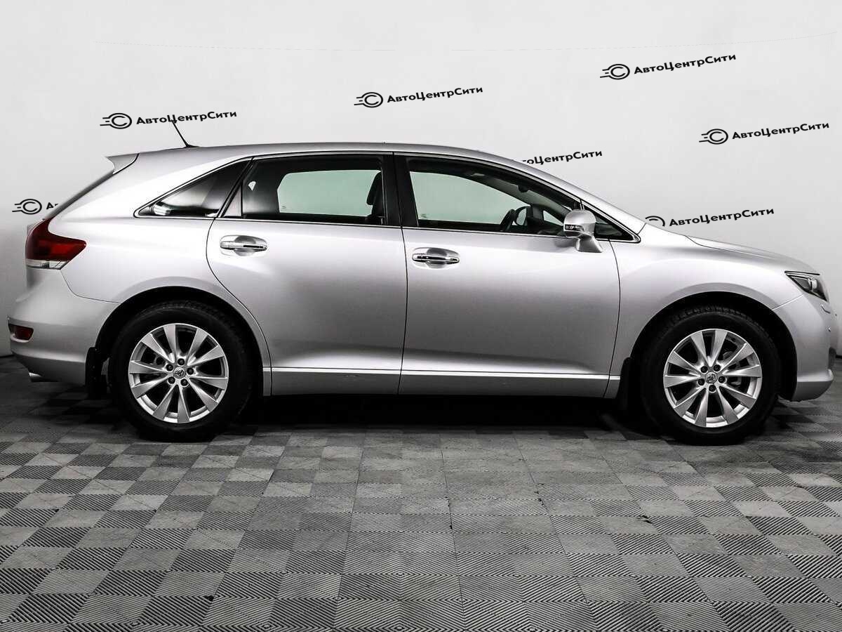 Toyota Venza с пробегом — 2014 год. Фото: #3