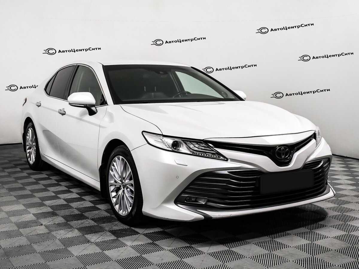 Toyota Camry с пробегом — 2019 год. Фото: #2