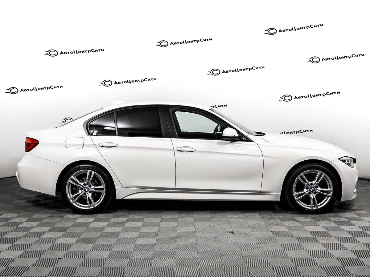 BMW 3 серии с пробегом — 2017 год. Фото: #3