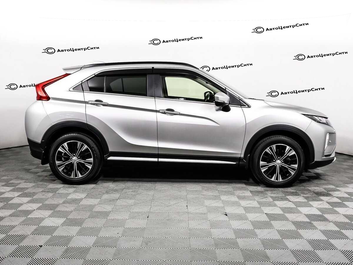 Mitsubishi Eclipse Cross с пробегом — 2018 год. Фото: #3