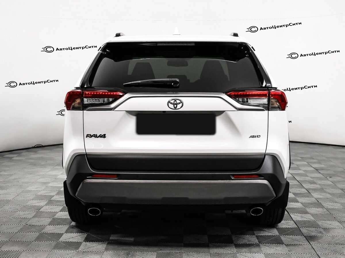 Toyota RAV4 с пробегом — 2021 год. Фото: #5
