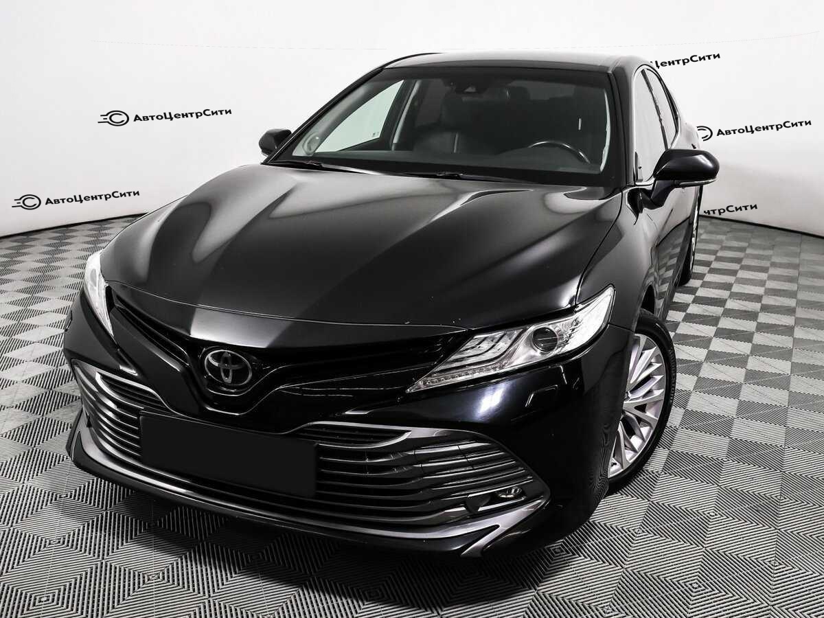 Toyota Camry с пробегом — 2018 год. Фото: #13