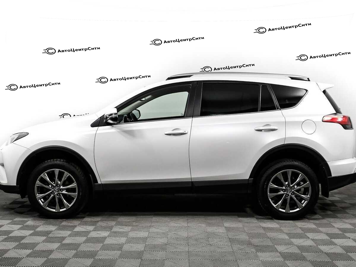 Toyota RAV4 с пробегом — 2019 год. Фото: #7