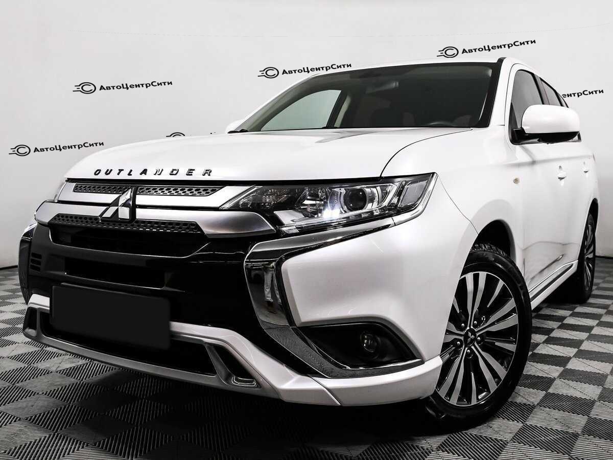 Mitsubishi Outlander с пробегом — 2022 год. Фото: #15