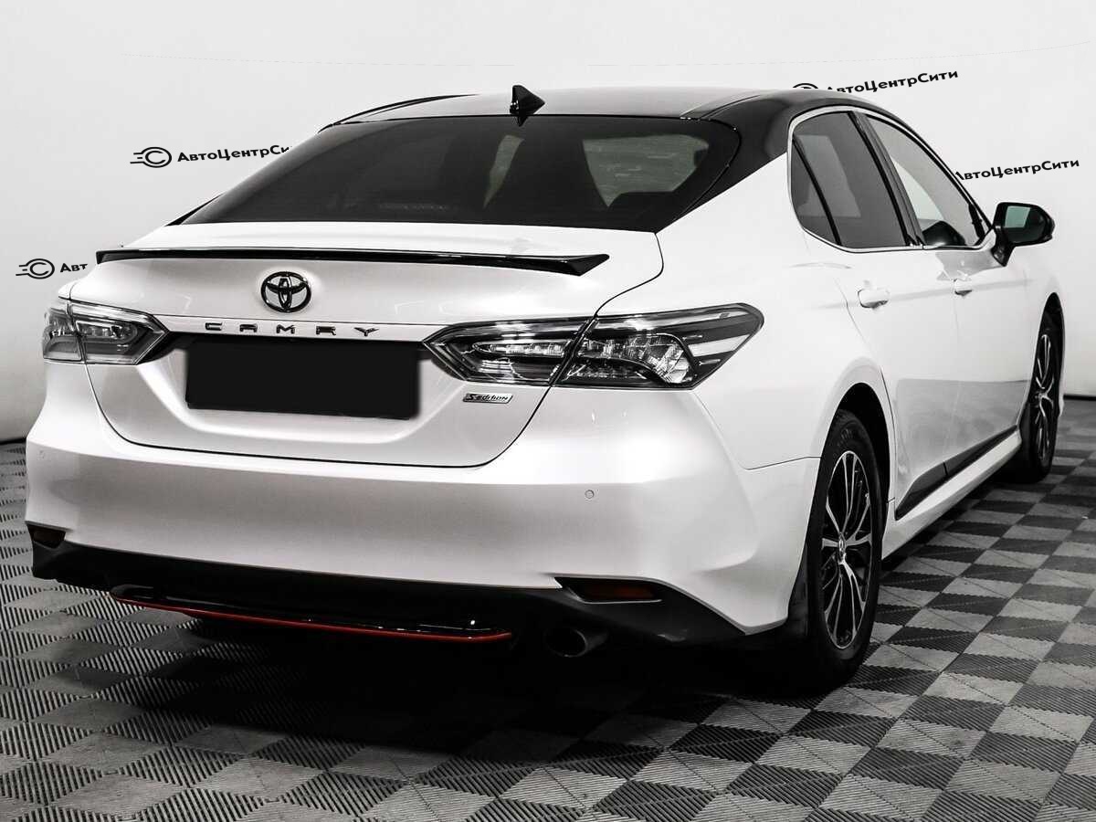 Toyota Camry с пробегом — 2020 год. Фото: #4