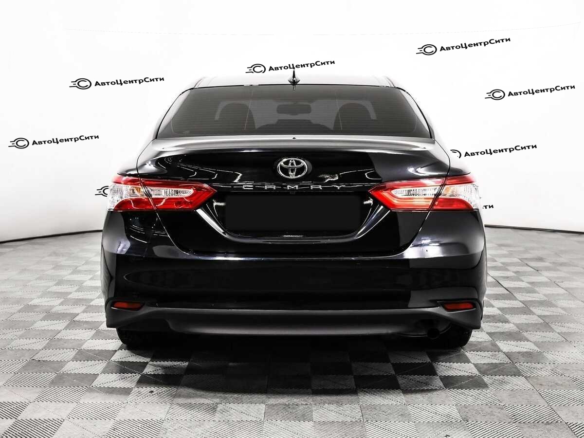 Toyota Camry с пробегом — 2022 год. Фото: #5