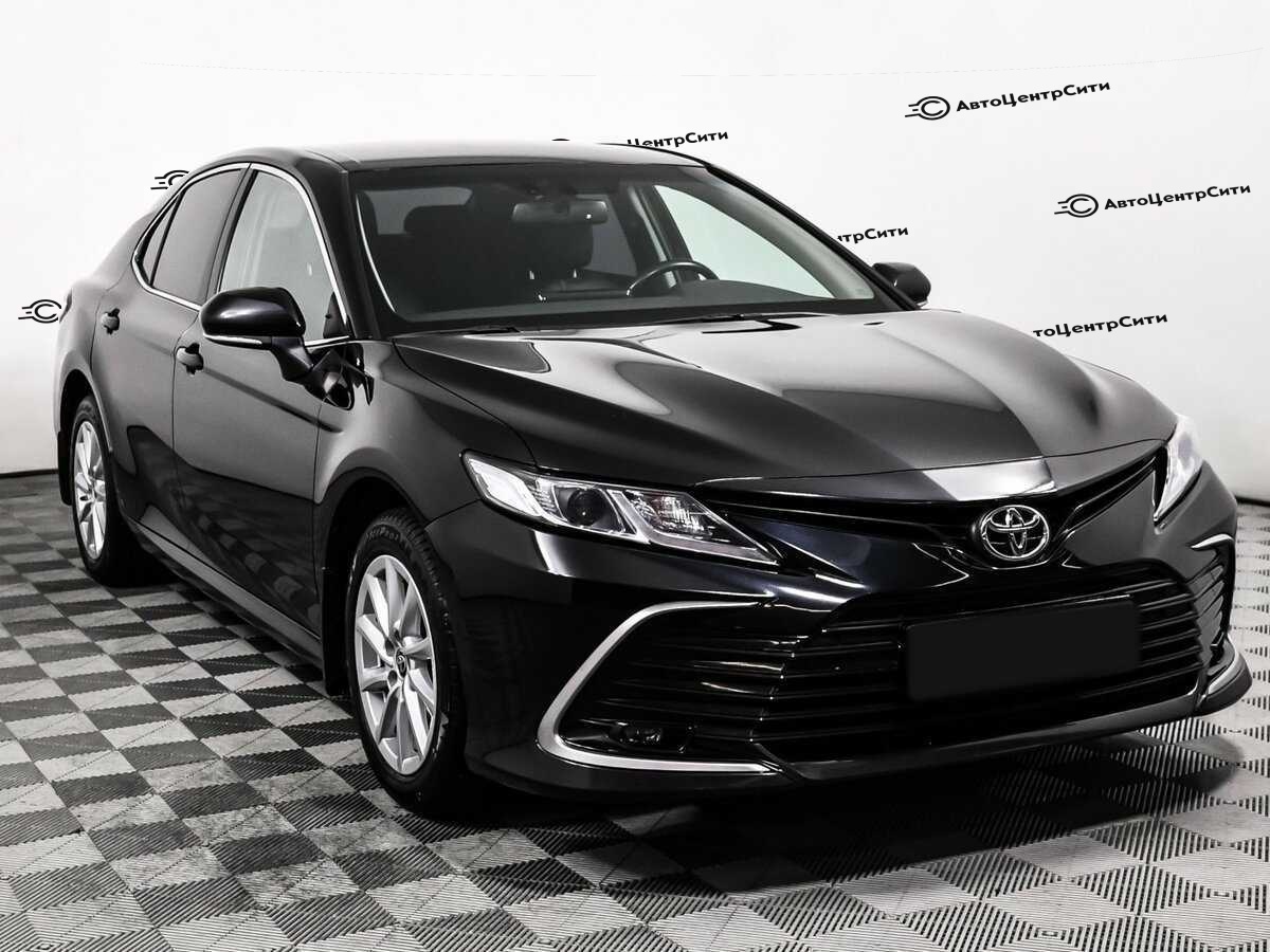 Toyota Camry с пробегом — 2022 год. Фото: #2