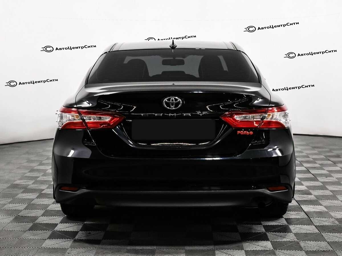 Toyota Camry с пробегом — 2022 год. Фото: #5
