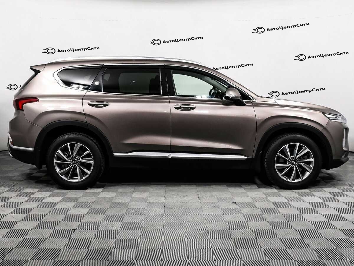Hyundai Santa Fe с пробегом — 2018 год. Фото: #3