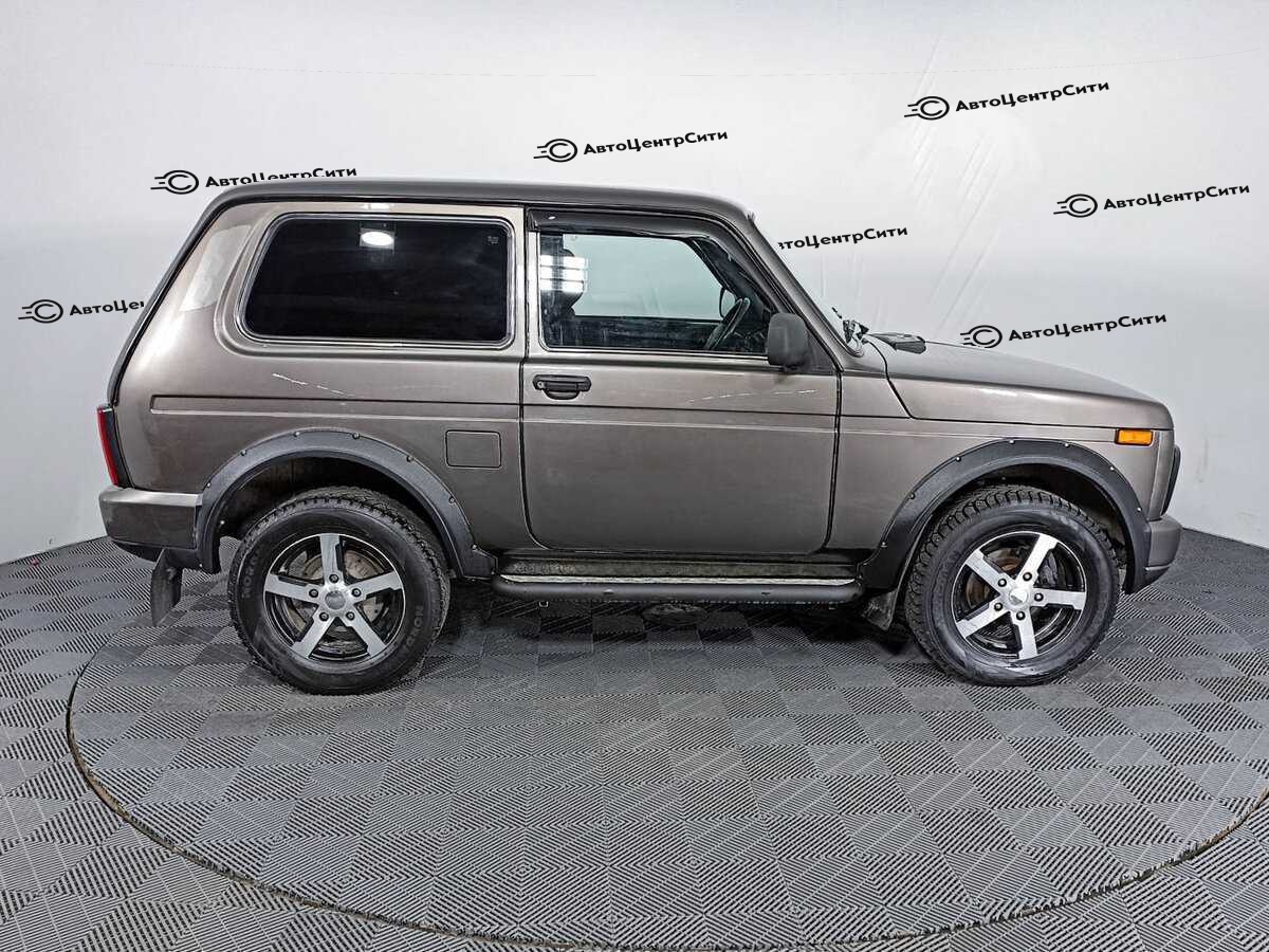 Lada (ВАЗ) 2121 (4x4) с пробегом — 2015 год. Фото: #3