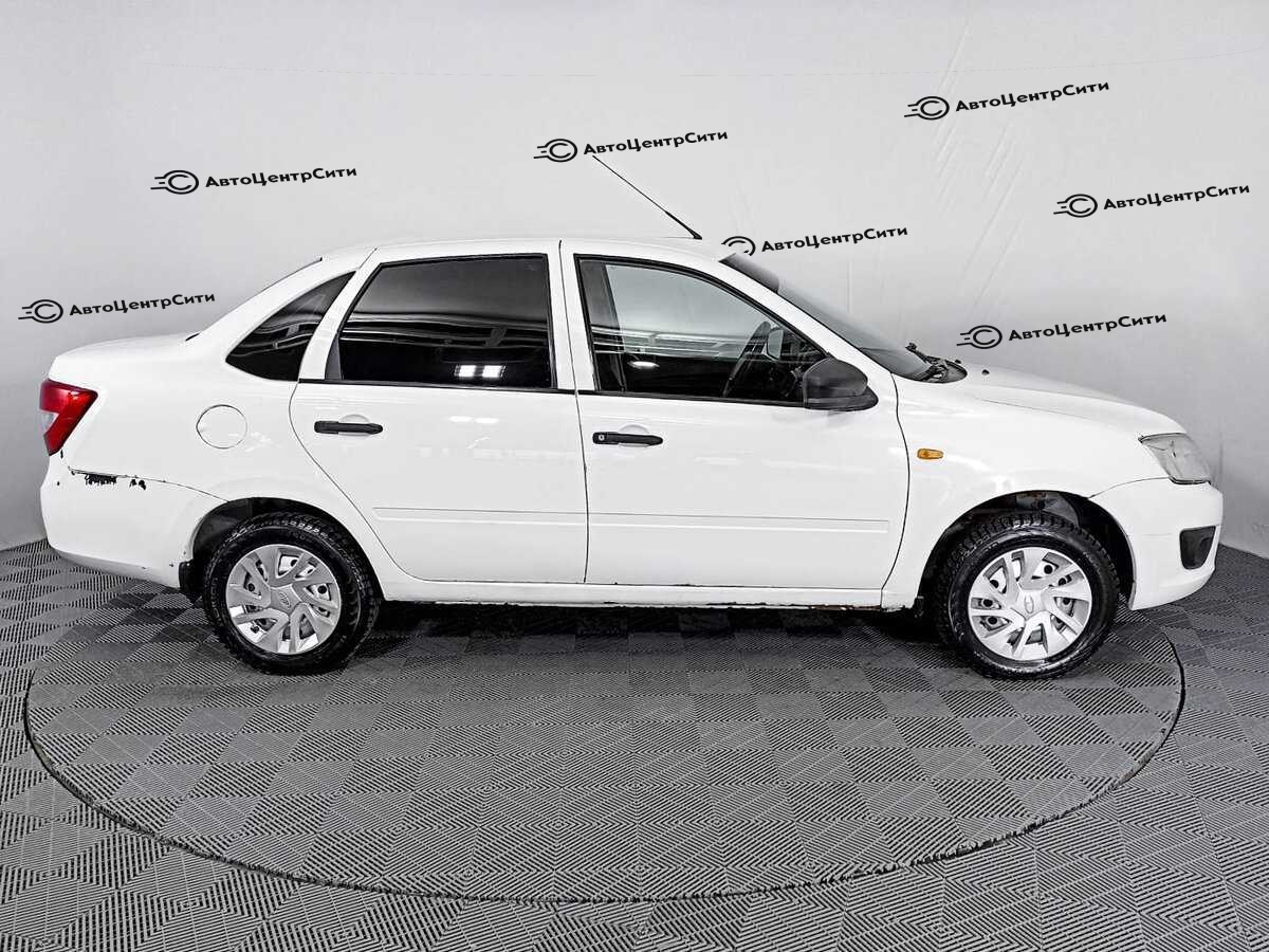 Lada (ВАЗ) Granta с пробегом — 2014 год. Фото: #3