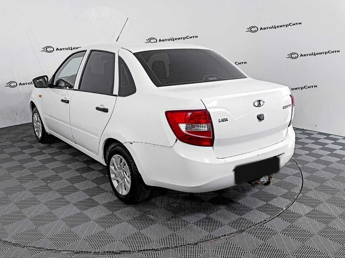 Lada (ВАЗ) Granta с пробегом — 2014 год. Фото: #6