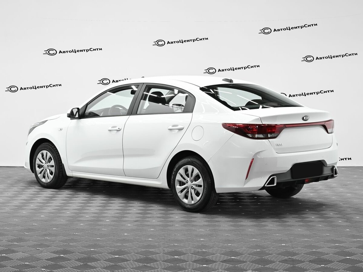 Kia Rio с пробегом — 2020 год. Фото: #3