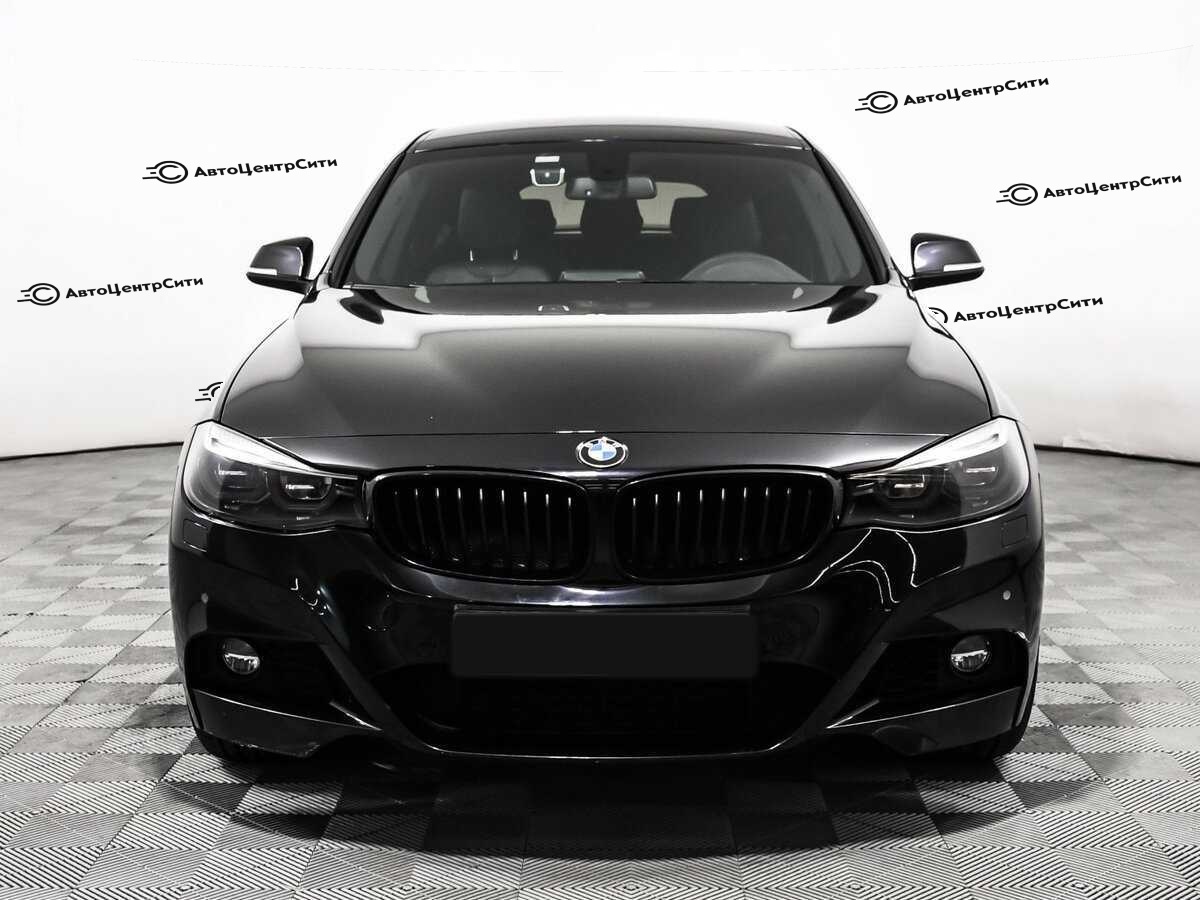 BMW 3 серии с пробегом — 2020 год. Фото: #1