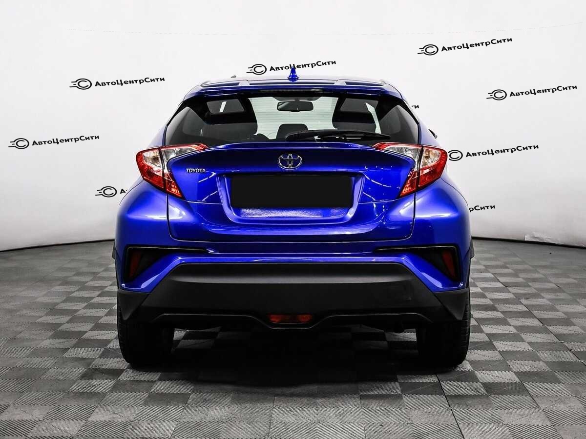 Toyota C-HR с пробегом — 2018 год. Фото: #5