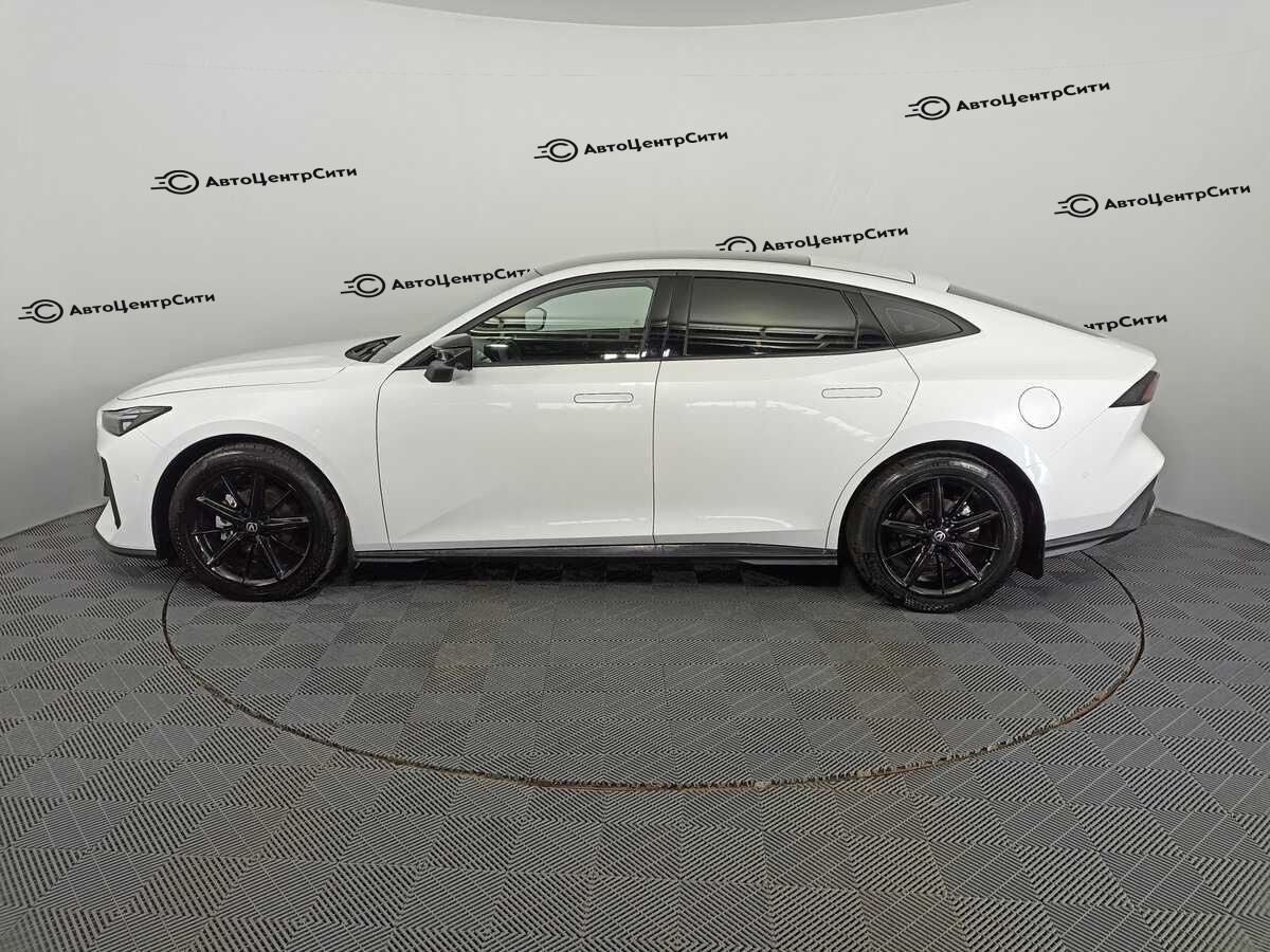 Changan UNI-V с пробегом — 2023 год. Фото: #7