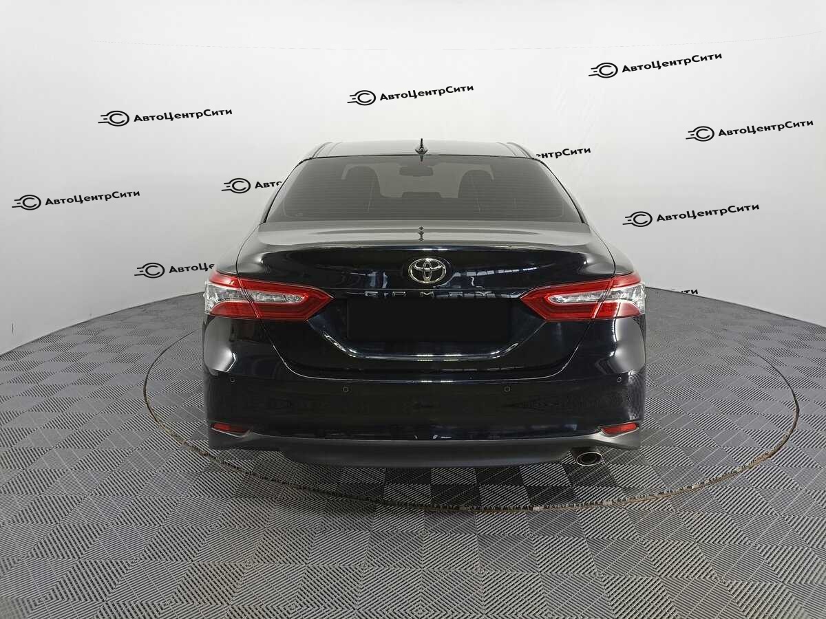 Toyota Camry с пробегом — 2021 год. Фото: #5