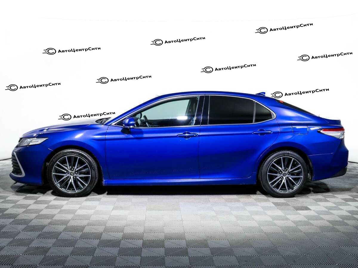 Toyota Camry с пробегом — 2021 год. Фото: #4
