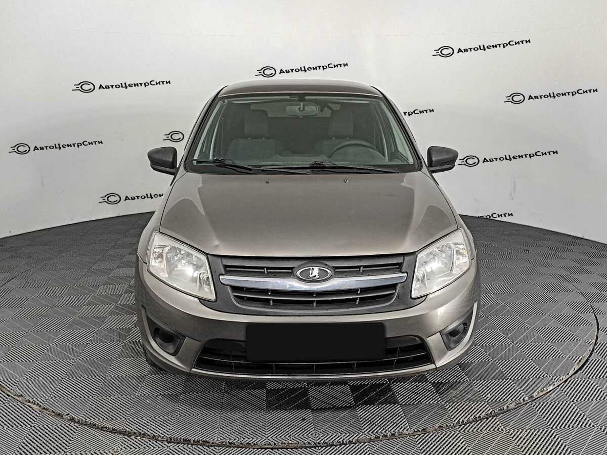 Lada (ВАЗ) Granta с пробегом — 2016 год. Фото: #1