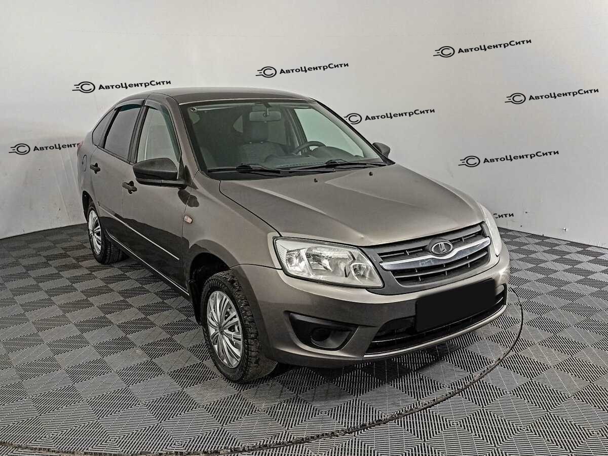 Lada (ВАЗ) Granta с пробегом — 2016 год. Фото: #2