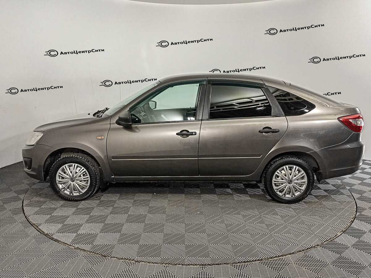 Lada (ВАЗ) Granta с пробегом — 2016 год. Фото: #7