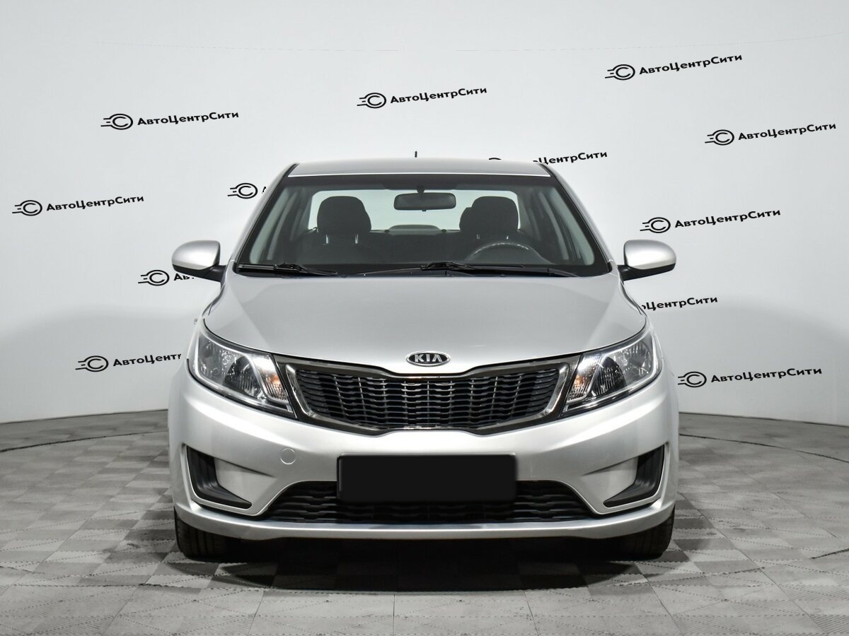 Kia Rio с пробегом — 2012 год. Фото: #1
