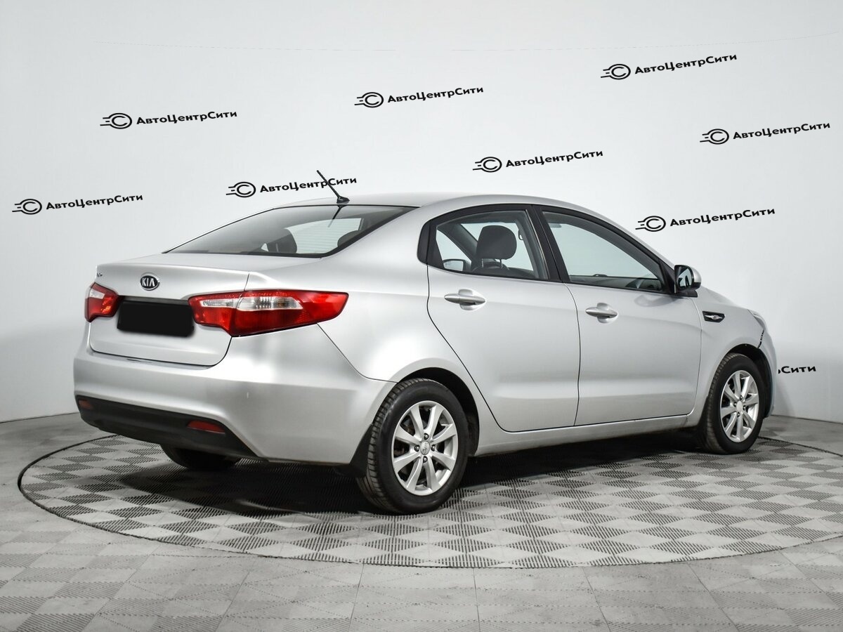 Kia Rio с пробегом — 2012 год. Фото: #4