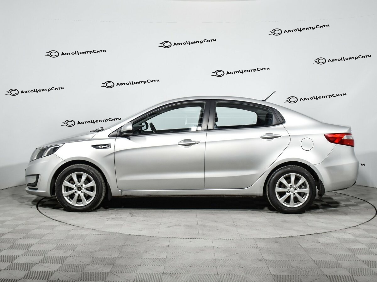 Kia Rio с пробегом — 2012 год. Фото: #7