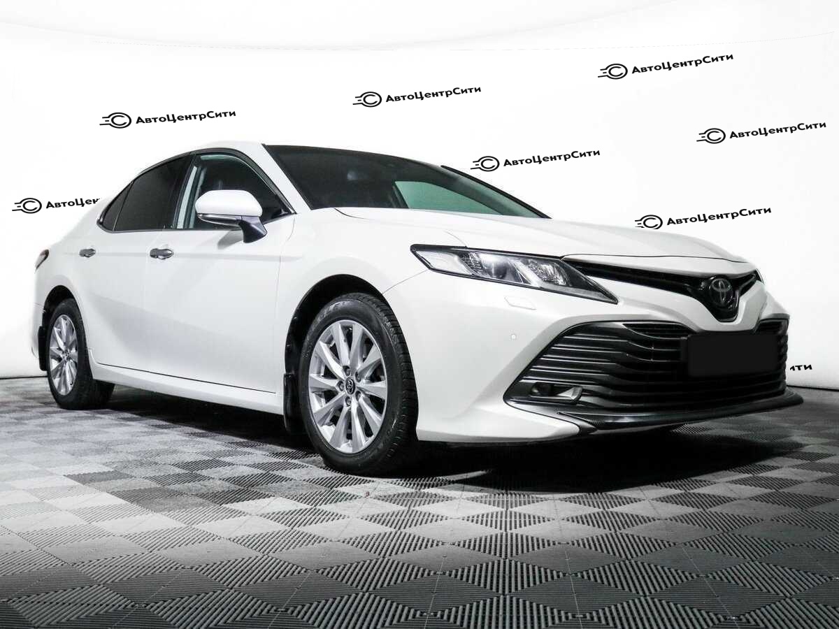 Toyota Camry с пробегом — 2019 год. Фото: #17