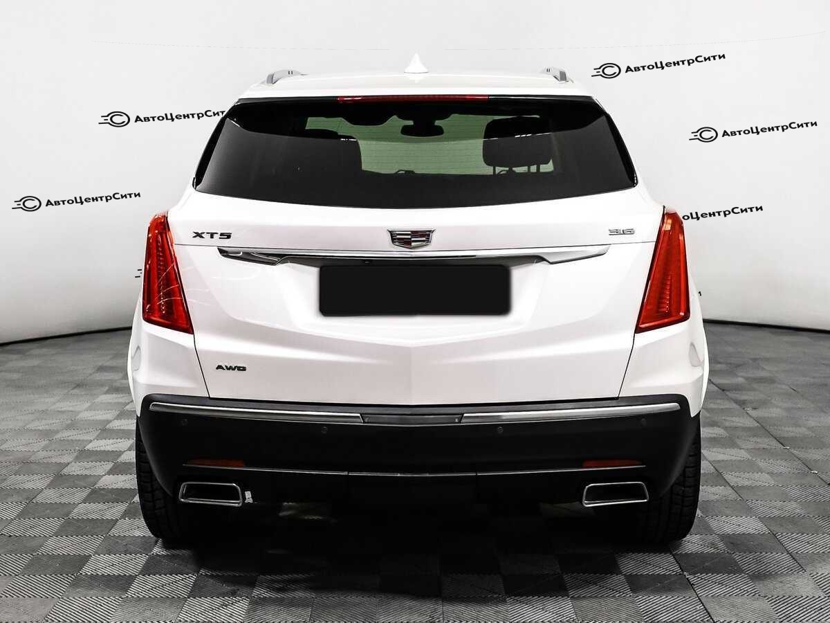 Cadillac XT5 с пробегом — 2016 год. Фото: #5