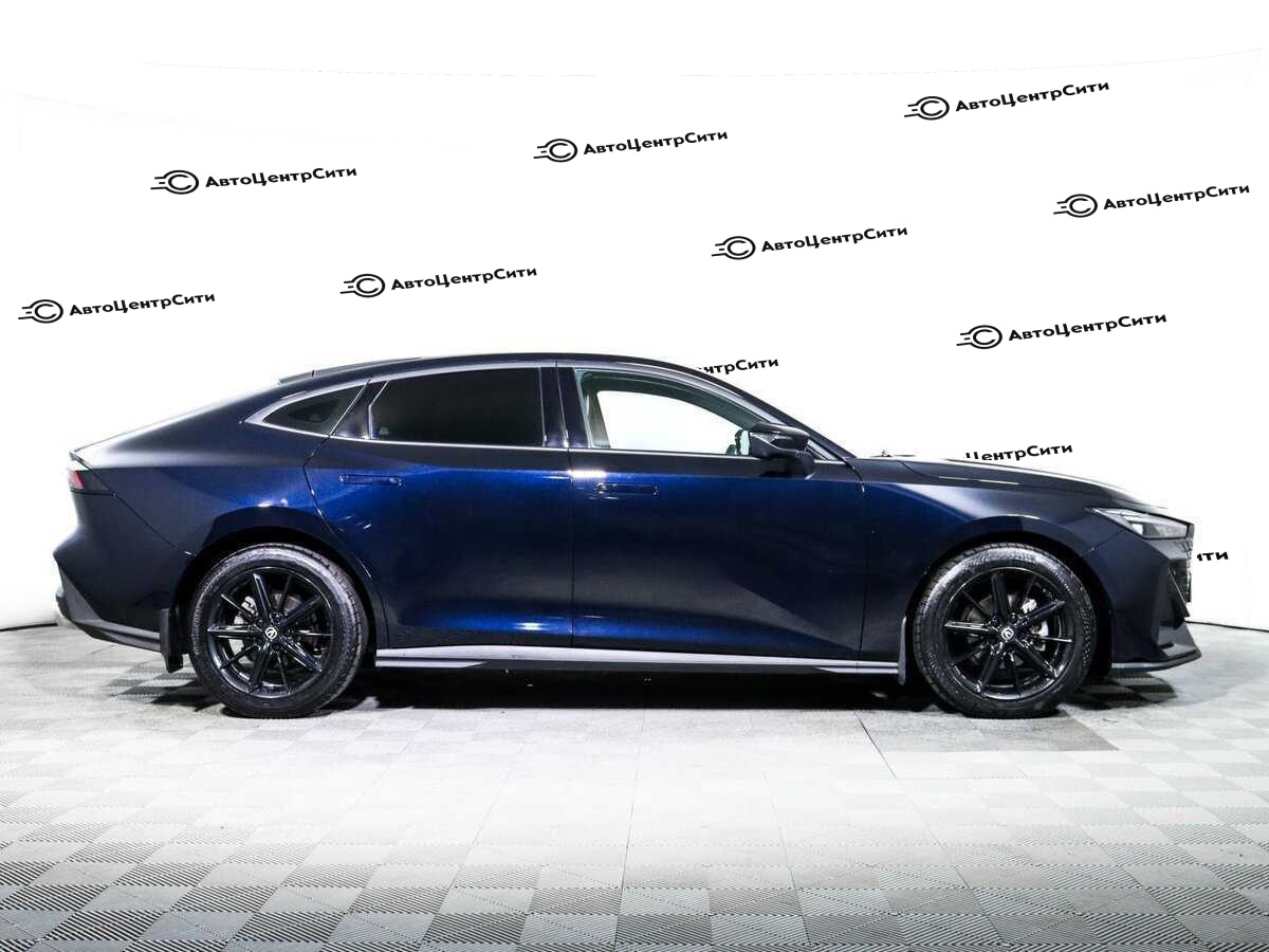 Changan UNI-V с пробегом — 2023 год. Фото: #3