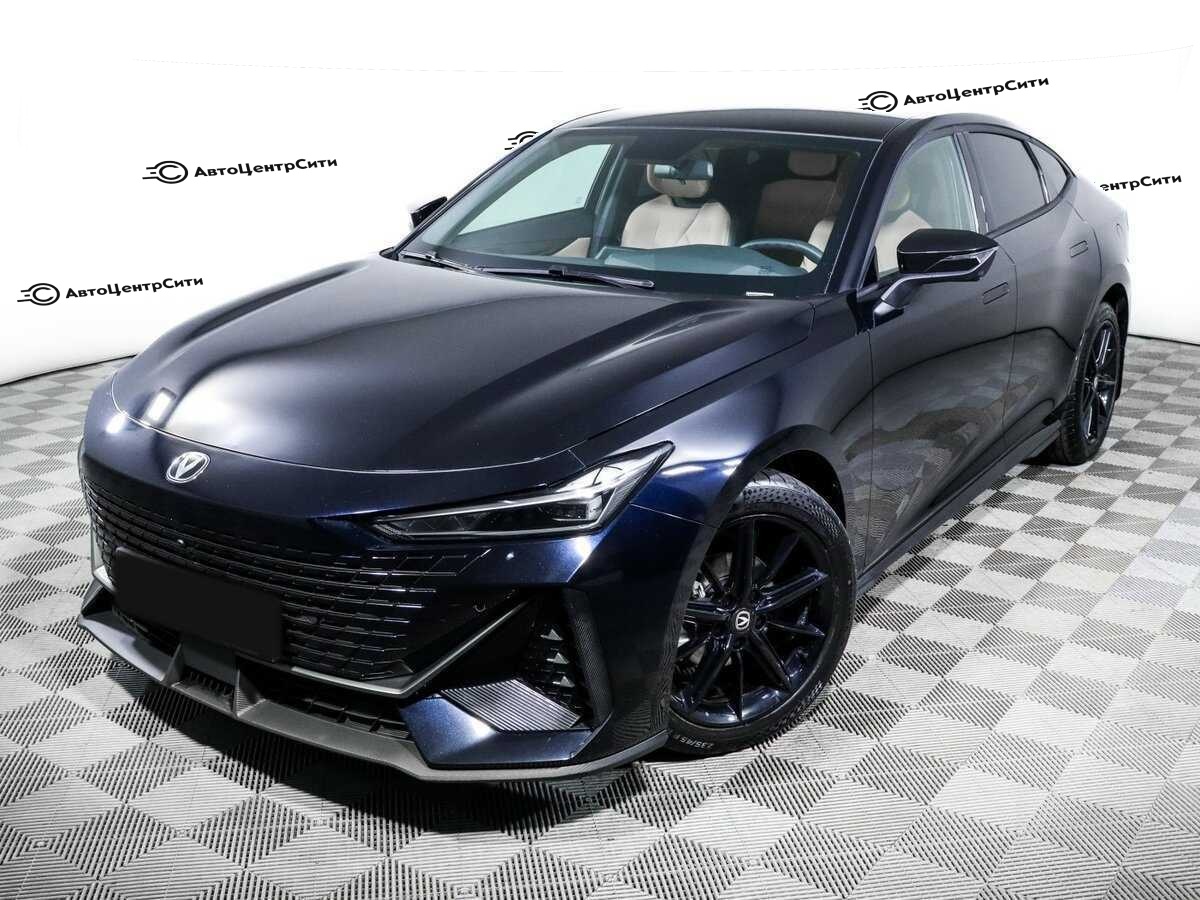 Changan UNI-V с пробегом — 2023 год. Фото: #12