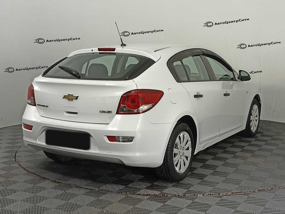 Chevrolet Cruze с пробегом — 2012 год. Фото: #3