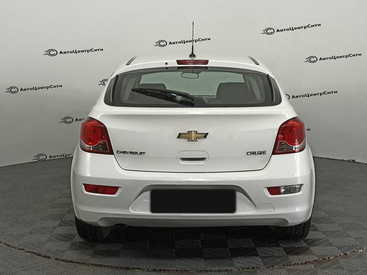 Chevrolet Cruze с пробегом — 2012 год. Фото: #4