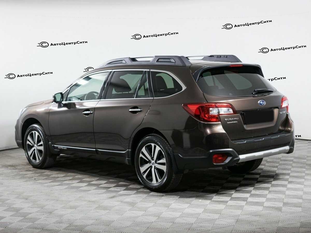 Subaru Outback с пробегом — 2018 год. Фото: #5