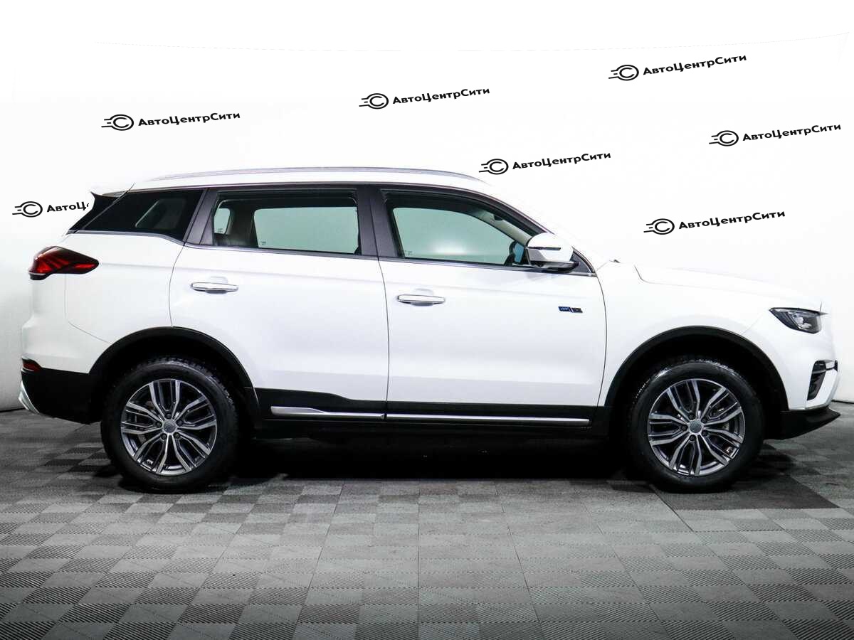 Geely Atlas Pro с пробегом — 2023 год. Фото: #3