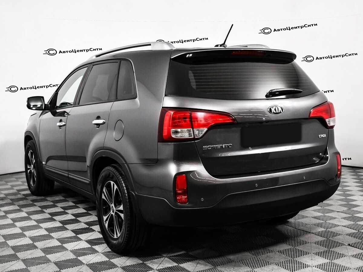 Kia Sorento с пробегом — 2018 год. Фото: #6
