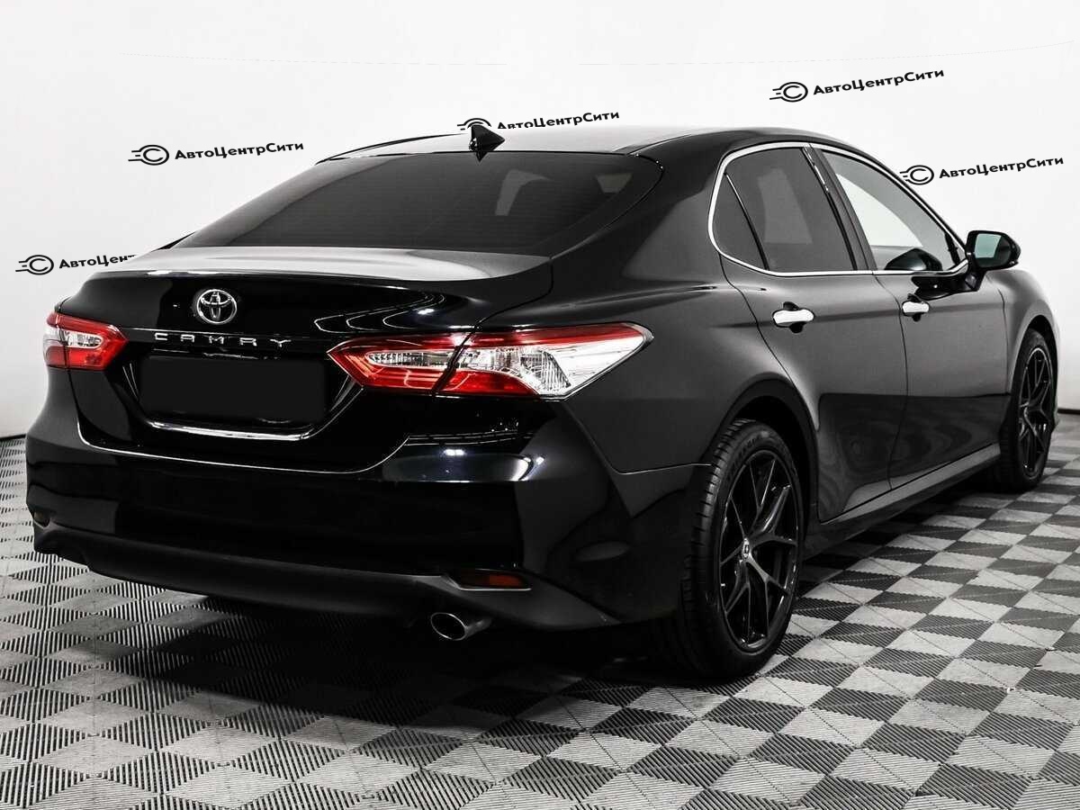 Toyota Camry с пробегом — 2019 год. Фото: #4