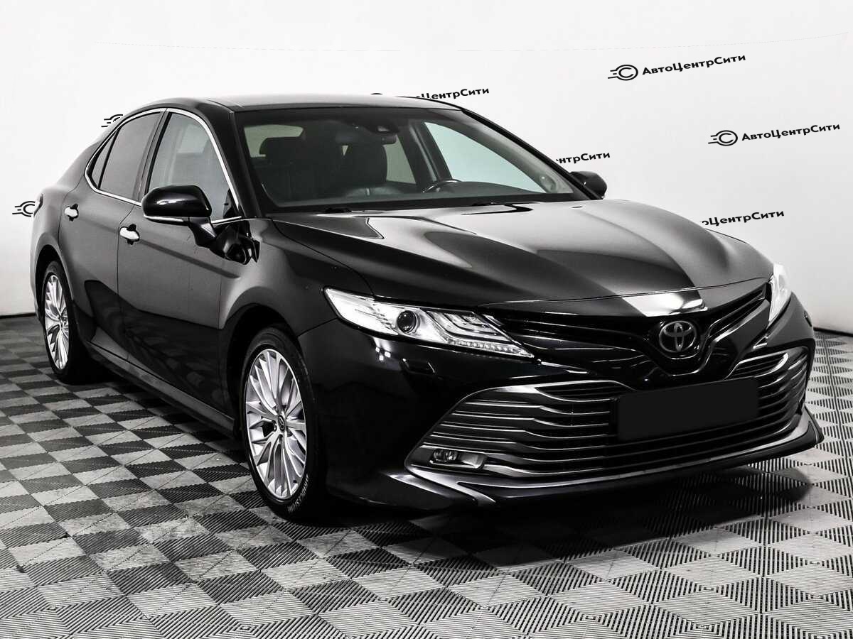 Toyota Camry с пробегом — 2019 год. Фото: #2