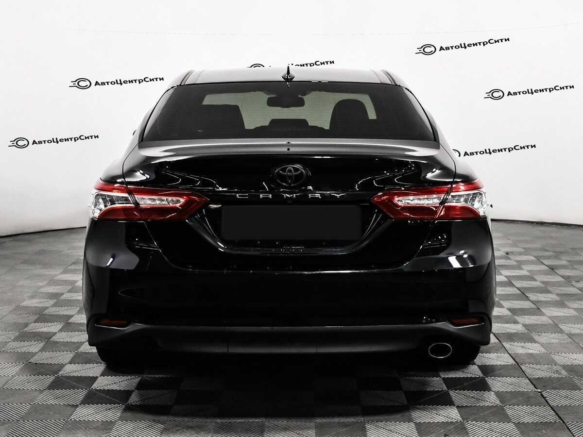 Toyota Camry с пробегом — 2019 год. Фото: #5