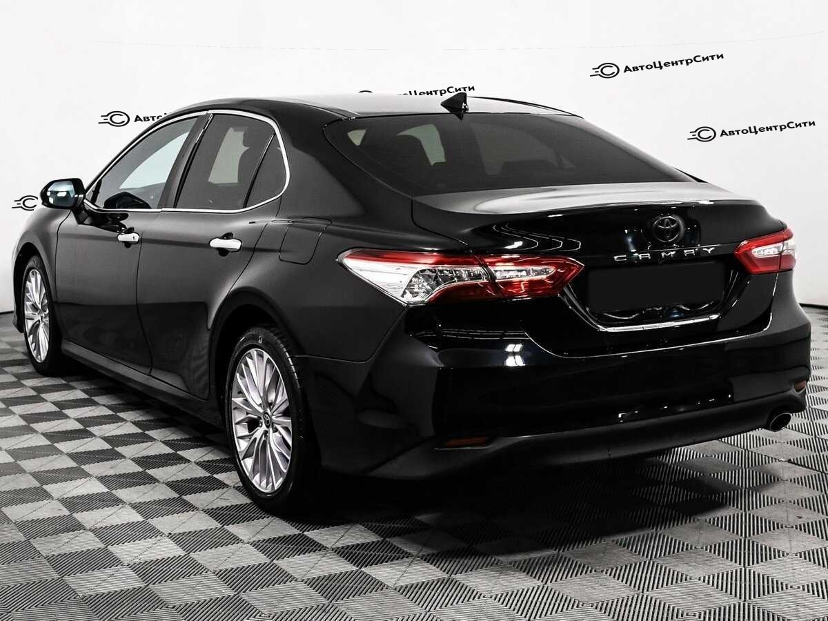 Toyota Camry с пробегом — 2019 год. Фото: #6