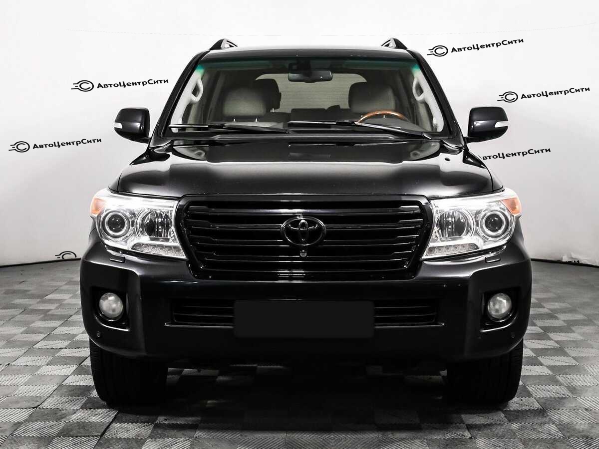 Toyota Land Cruiser с пробегом — 2012 год. Фото: #1